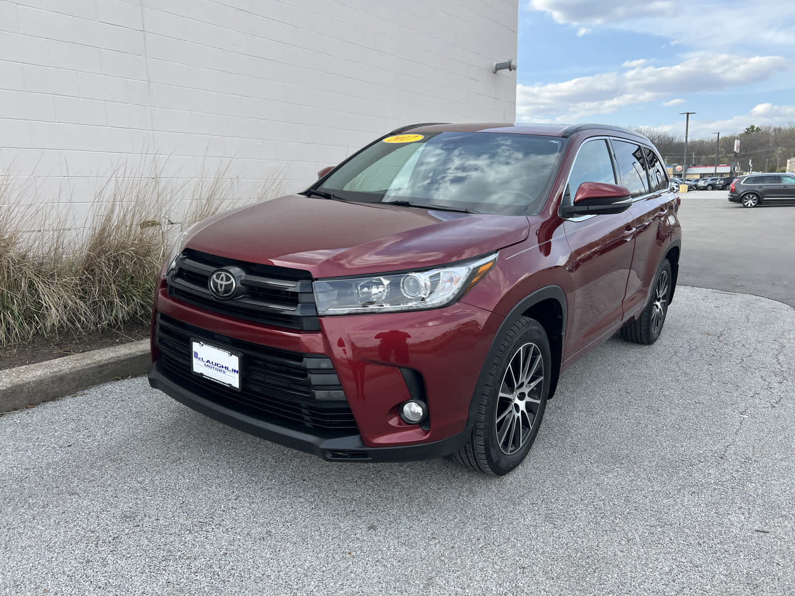 used 2017 Toyota Highlander car, priced at $27,501