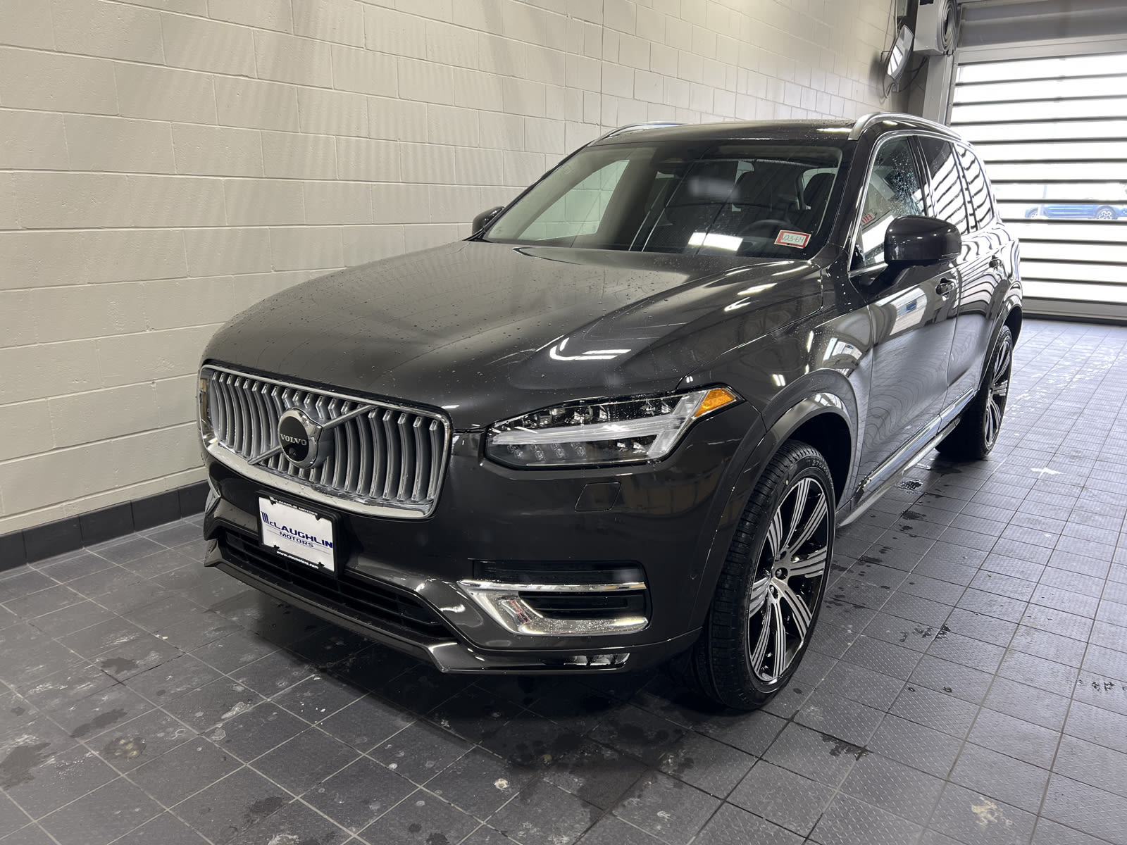 new 2023 Volvo XC90 car, priced at $62,901