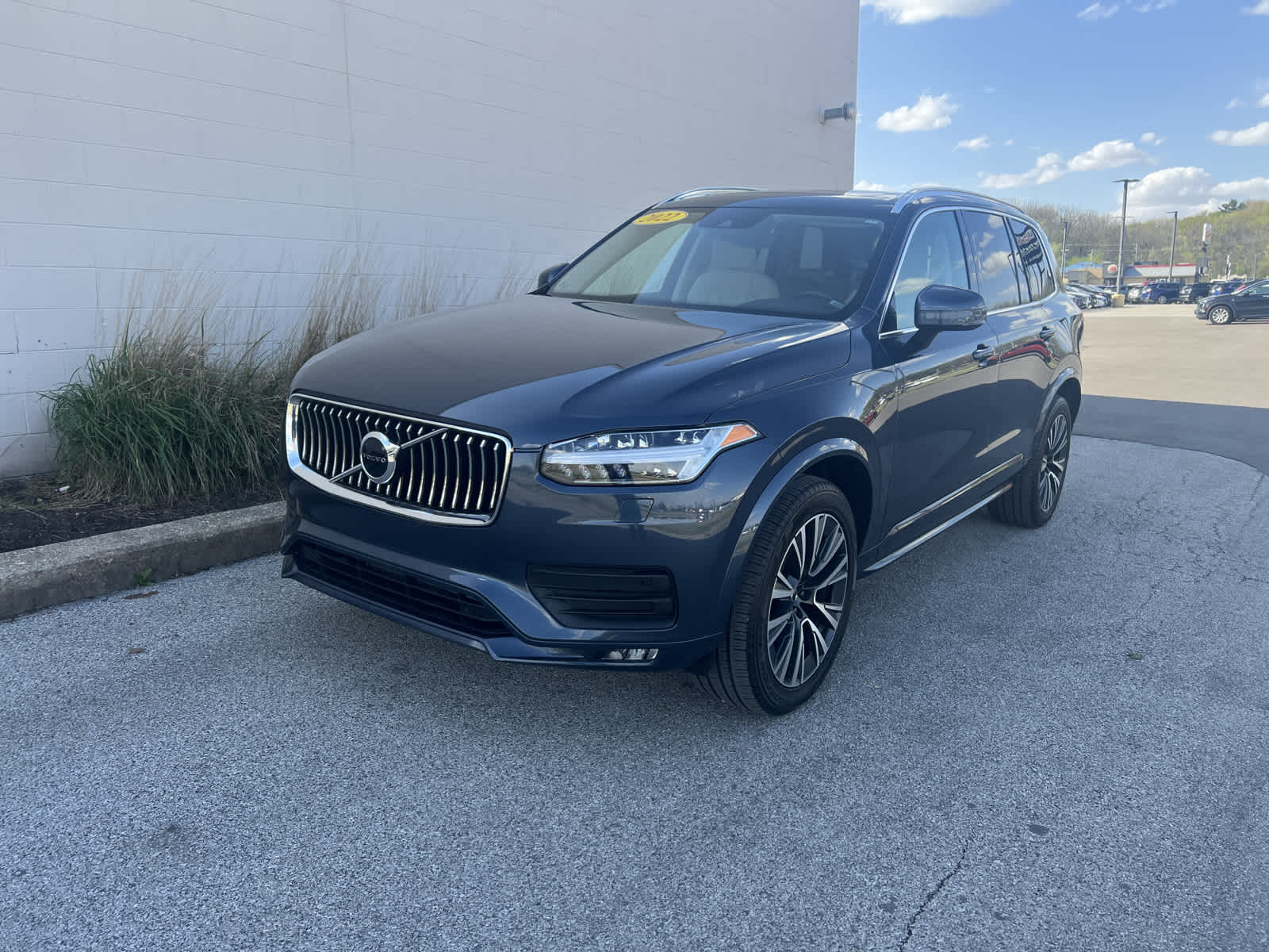 used 2022 Volvo XC90 car, priced at $41,901