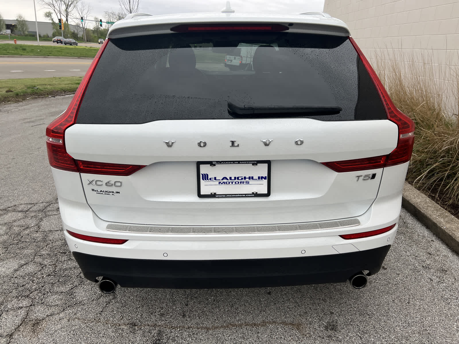 used 2021 Volvo XC60 car, priced at $35,401