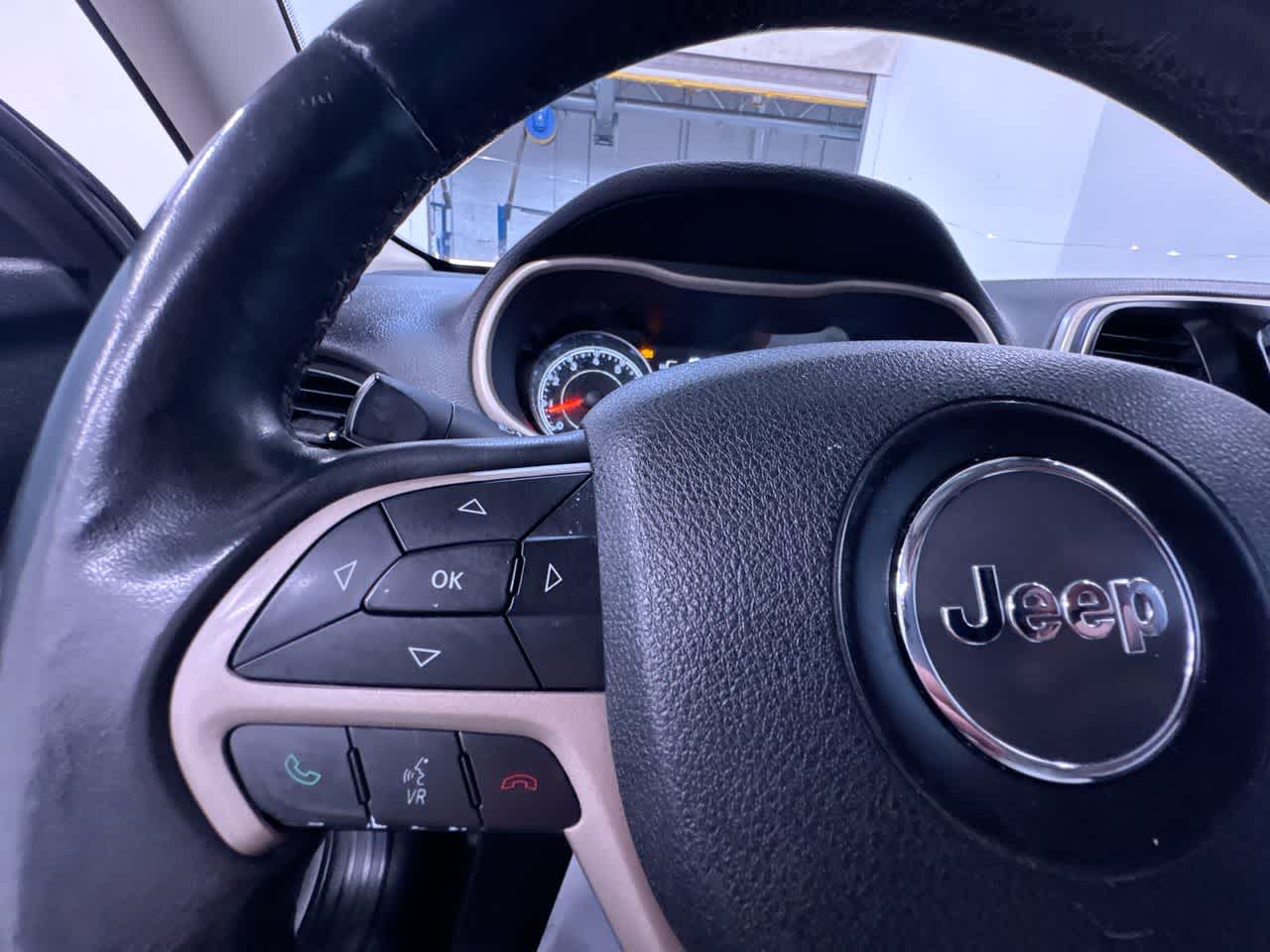 used 2015 Jeep Cherokee car, priced at $5,777