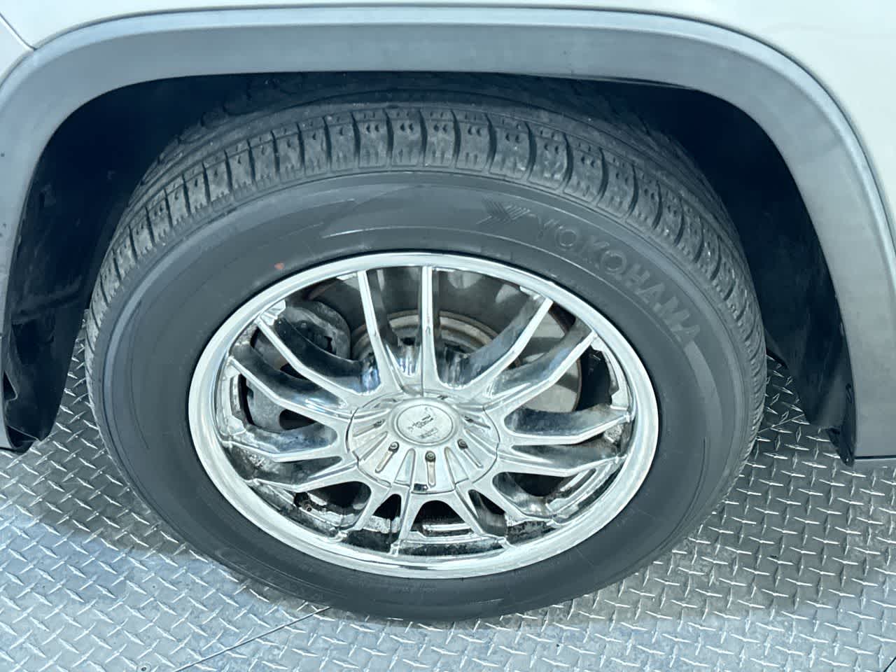 used 2015 Jeep Cherokee car, priced at $5,777