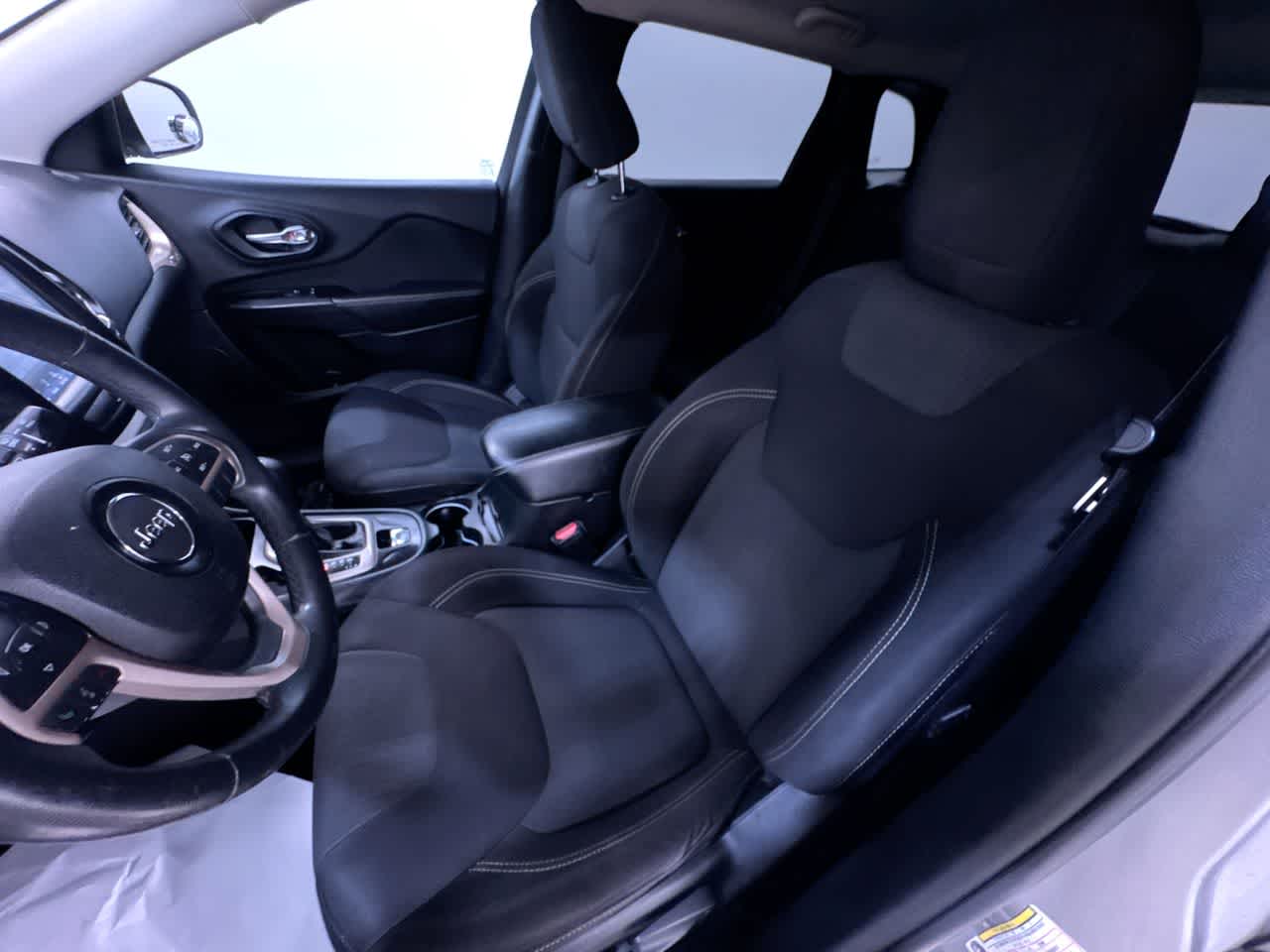 used 2015 Jeep Cherokee car, priced at $5,777