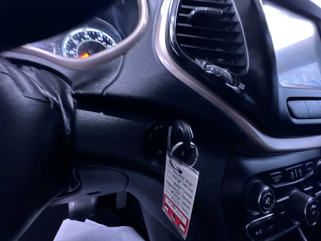 used 2015 Jeep Cherokee car, priced at $5,777