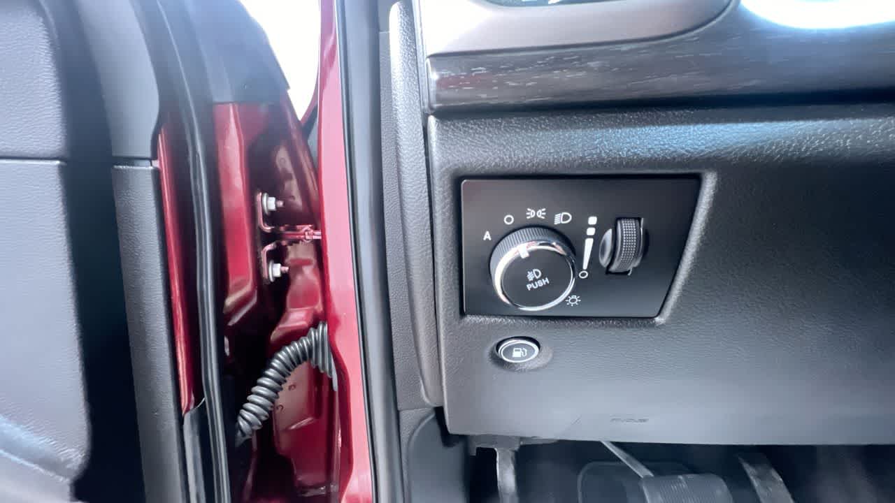 used 2018 Jeep Grand Cherokee car, priced at $22,995