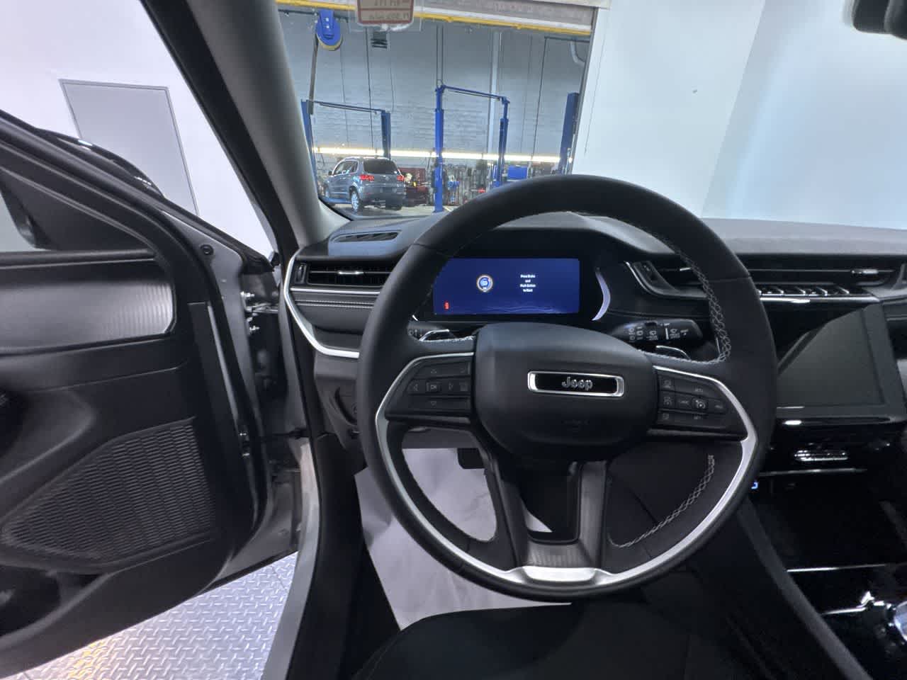 used 2024 Jeep Grand Cherokee L car, priced at $32,777