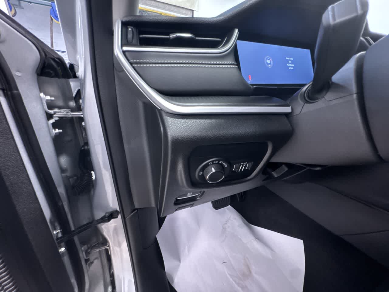 used 2024 Jeep Grand Cherokee L car, priced at $32,777