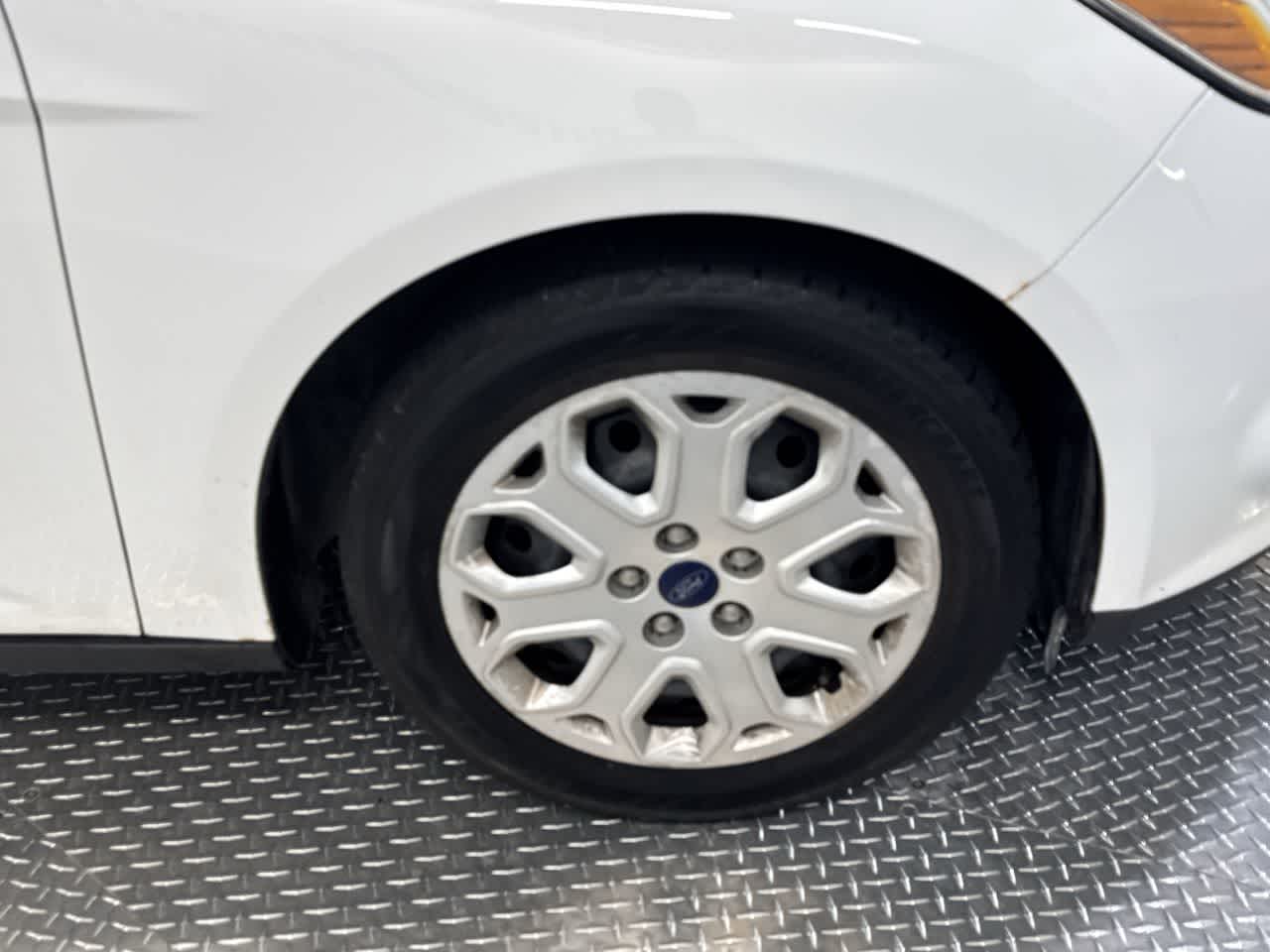 used 2012 Ford Focus car, priced at $5,500
