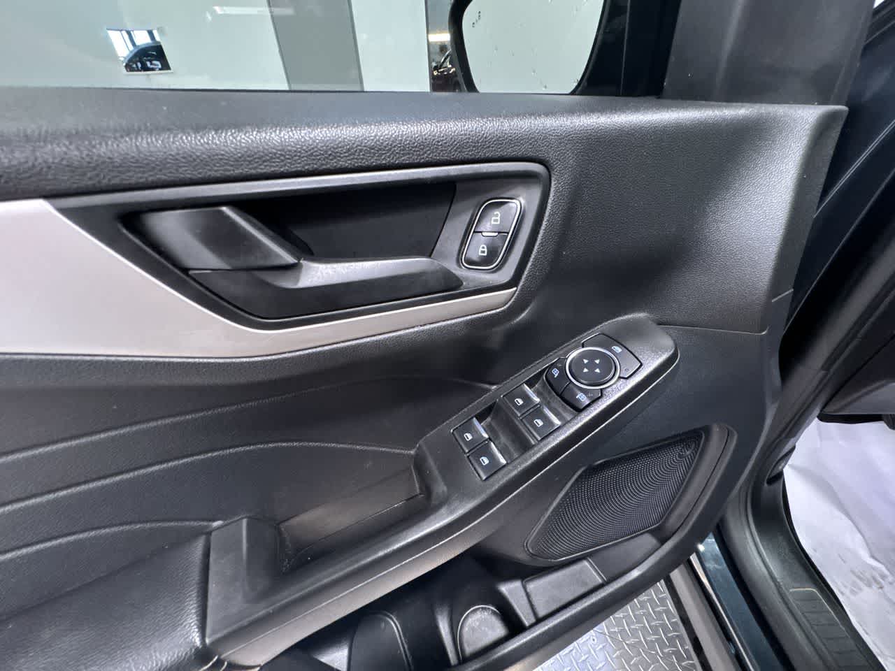 used 2022 Ford Escape car, priced at $21,595