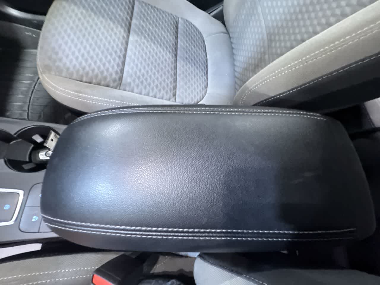 used 2022 Ford Escape car, priced at $21,595