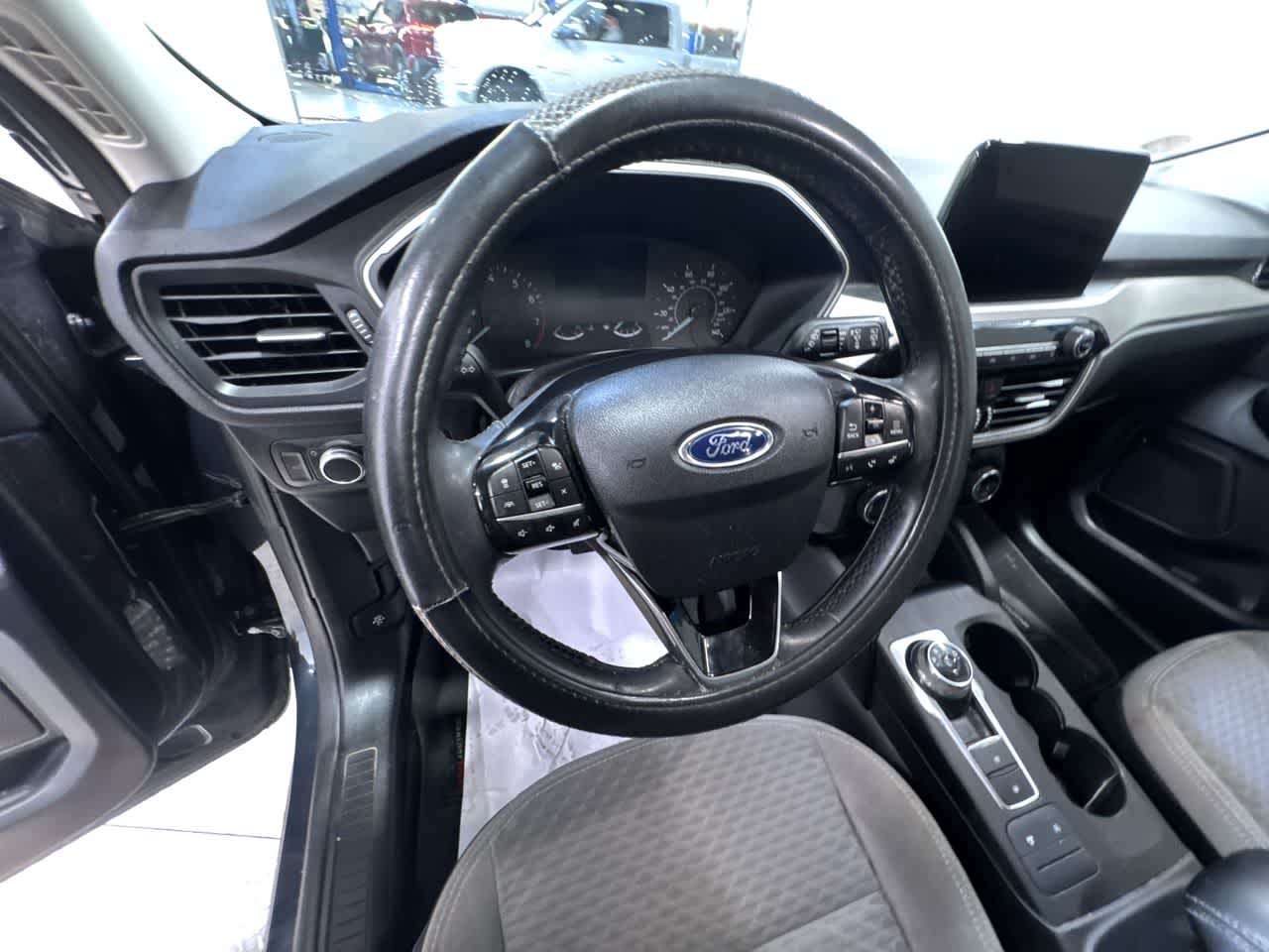 used 2022 Ford Escape car, priced at $21,595