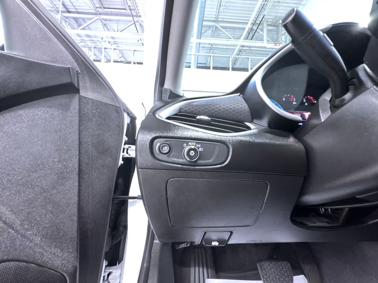 used 2024 Chevrolet Malibu car, priced at $19,123