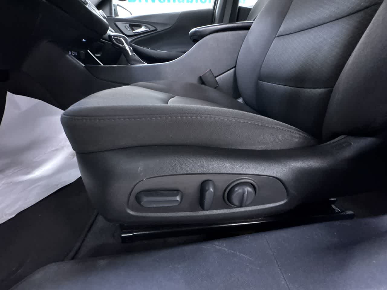 used 2022 Chevrolet Malibu car, priced at $15,995