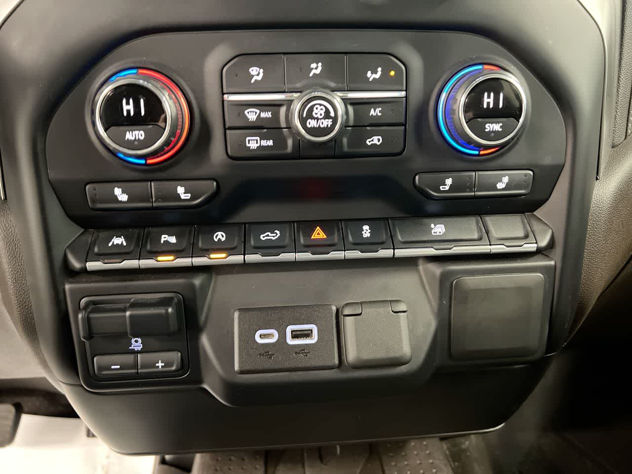 used 2021 Chevrolet Silverado 1500 car, priced at $32,000