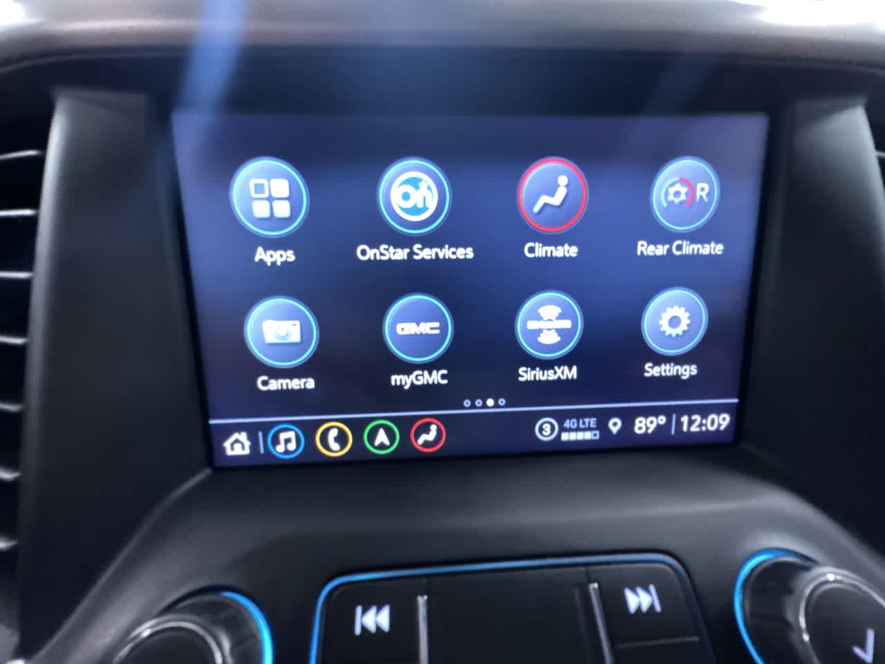 used 2021 GMC Acadia car, priced at $30,995