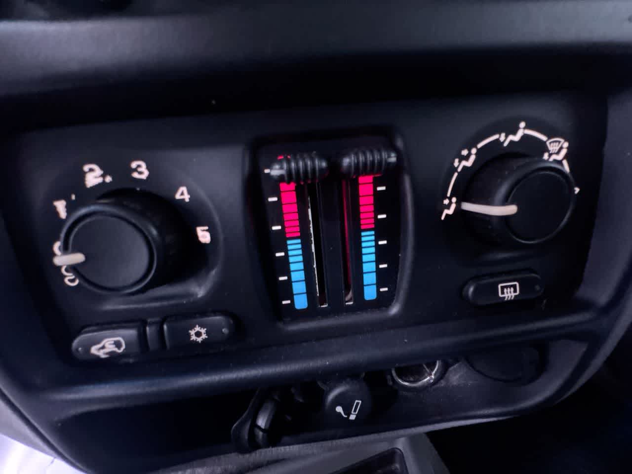 used 2005 Chevrolet TrailBlazer car, priced at $7,777