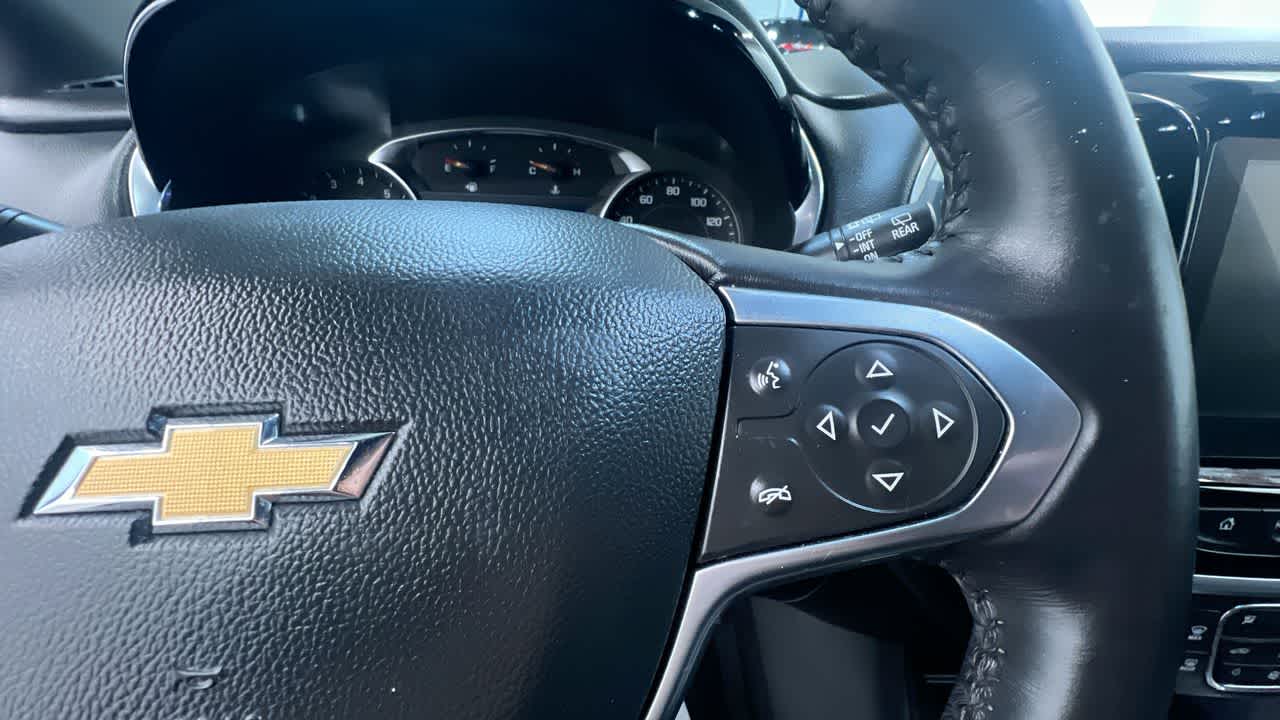 used 2022 Chevrolet Traverse car, priced at $31,995