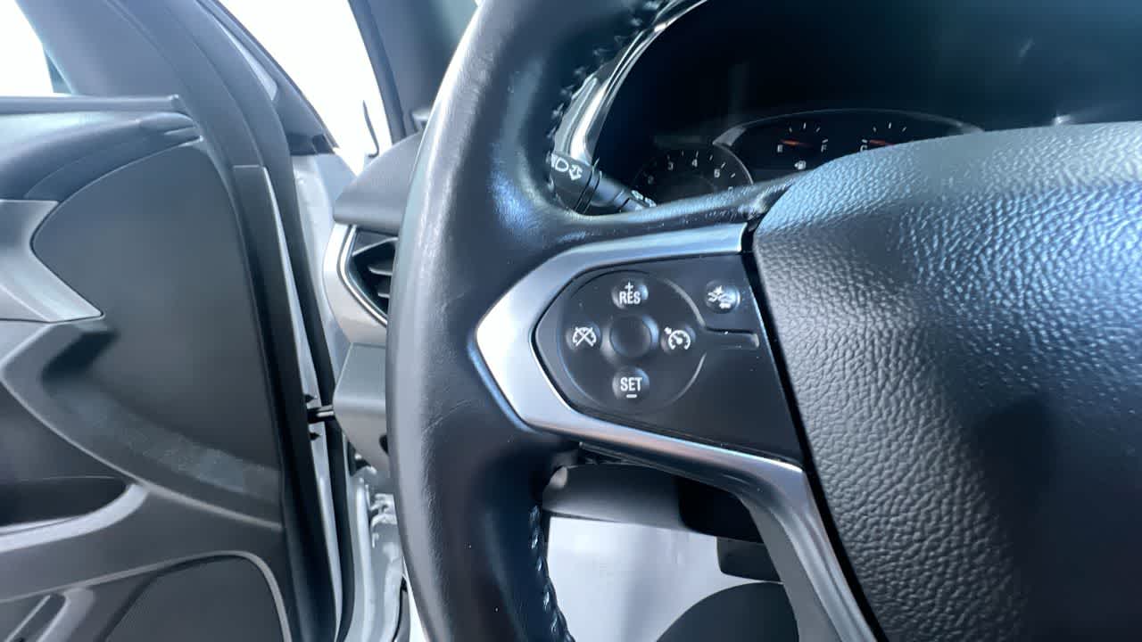 used 2022 Chevrolet Traverse car, priced at $31,995