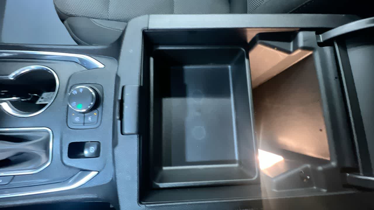 used 2022 Chevrolet Traverse car, priced at $31,995