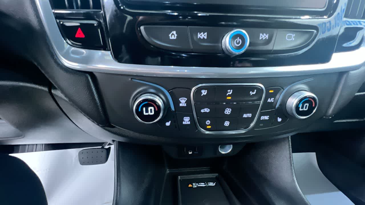 used 2022 Chevrolet Traverse car, priced at $31,995