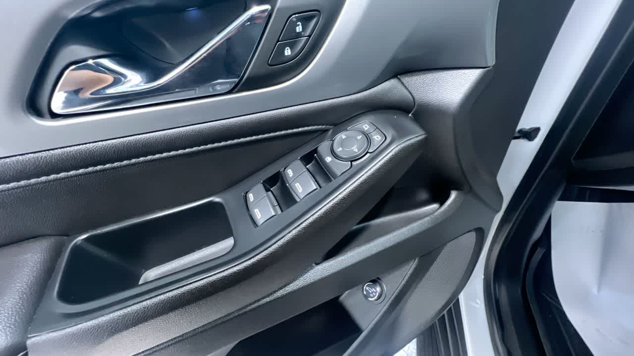 used 2022 Chevrolet Traverse car, priced at $31,995