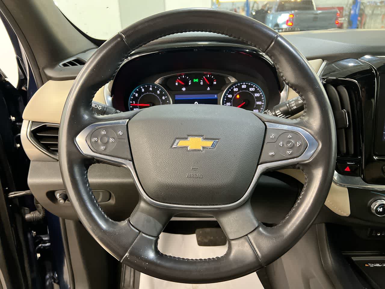 used 2022 Chevrolet Traverse car, priced at $25,995