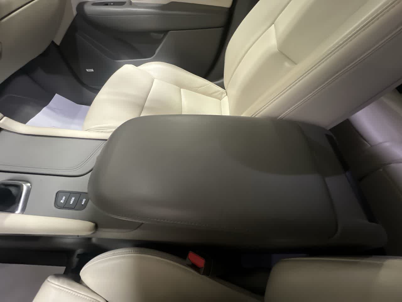 used 2017 Cadillac XT5 car, priced at $15,777