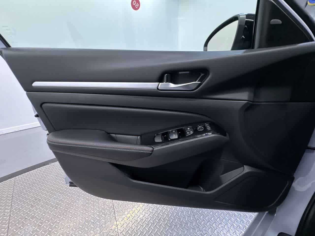 new 2025 Nissan Altima car, priced at $31,882