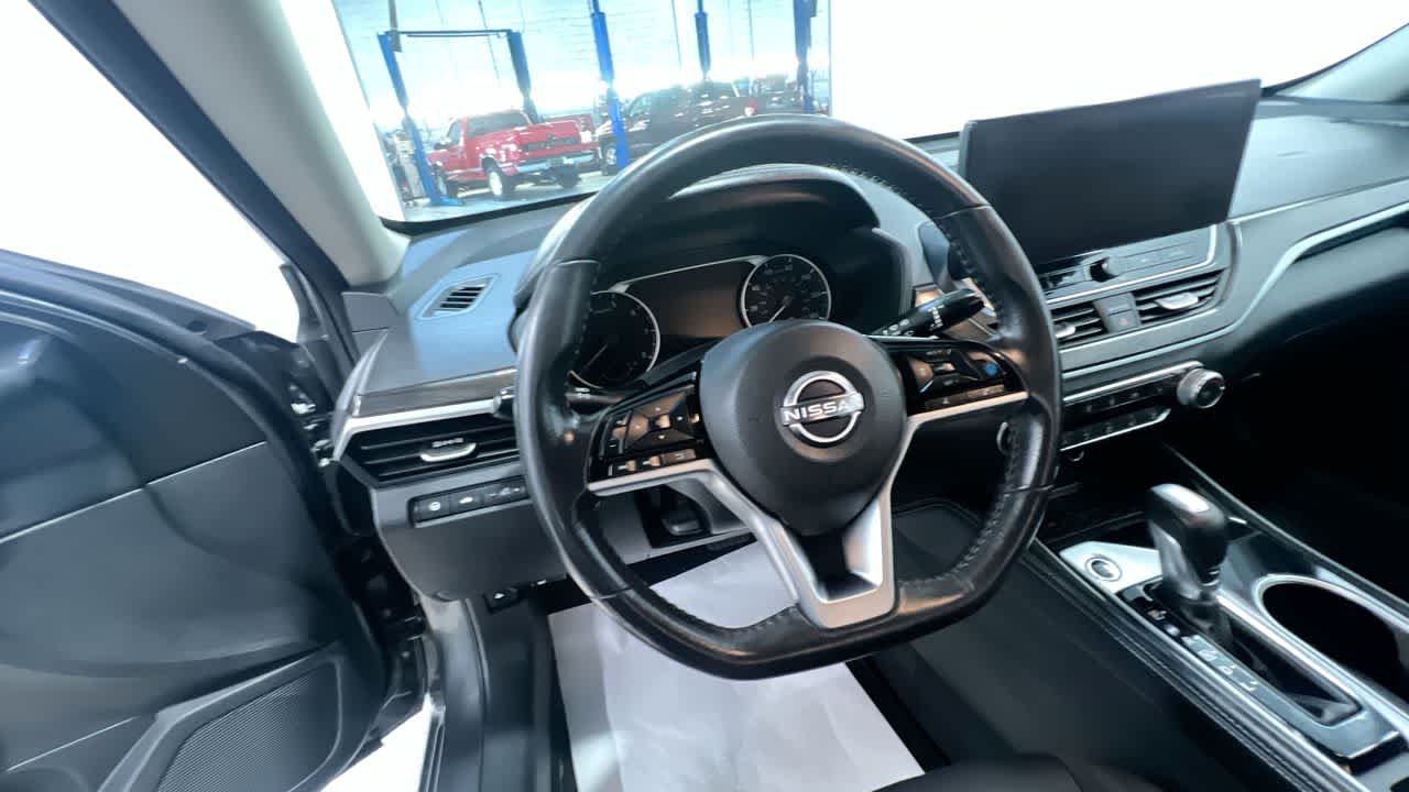 used 2023 Nissan Altima car, priced at $22,995