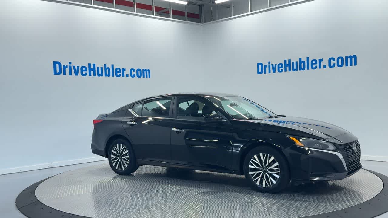 used 2023 Nissan Altima car, priced at $21,995