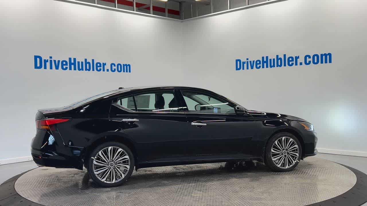 new 2025 Nissan Altima car, priced at $34,698