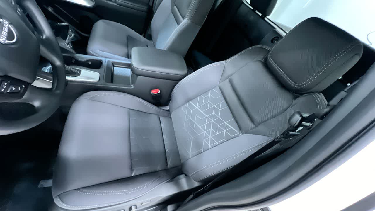 new 2025 Nissan Frontier car, priced at $33,419