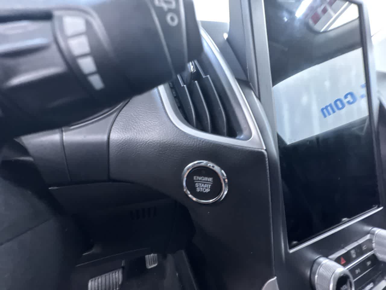 used 2022 Ford Edge car, priced at $22,995