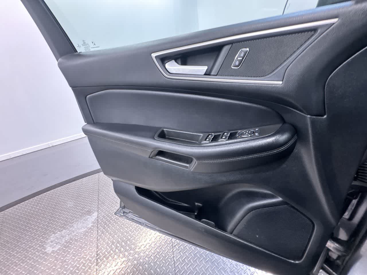 used 2022 Ford Edge car, priced at $22,995