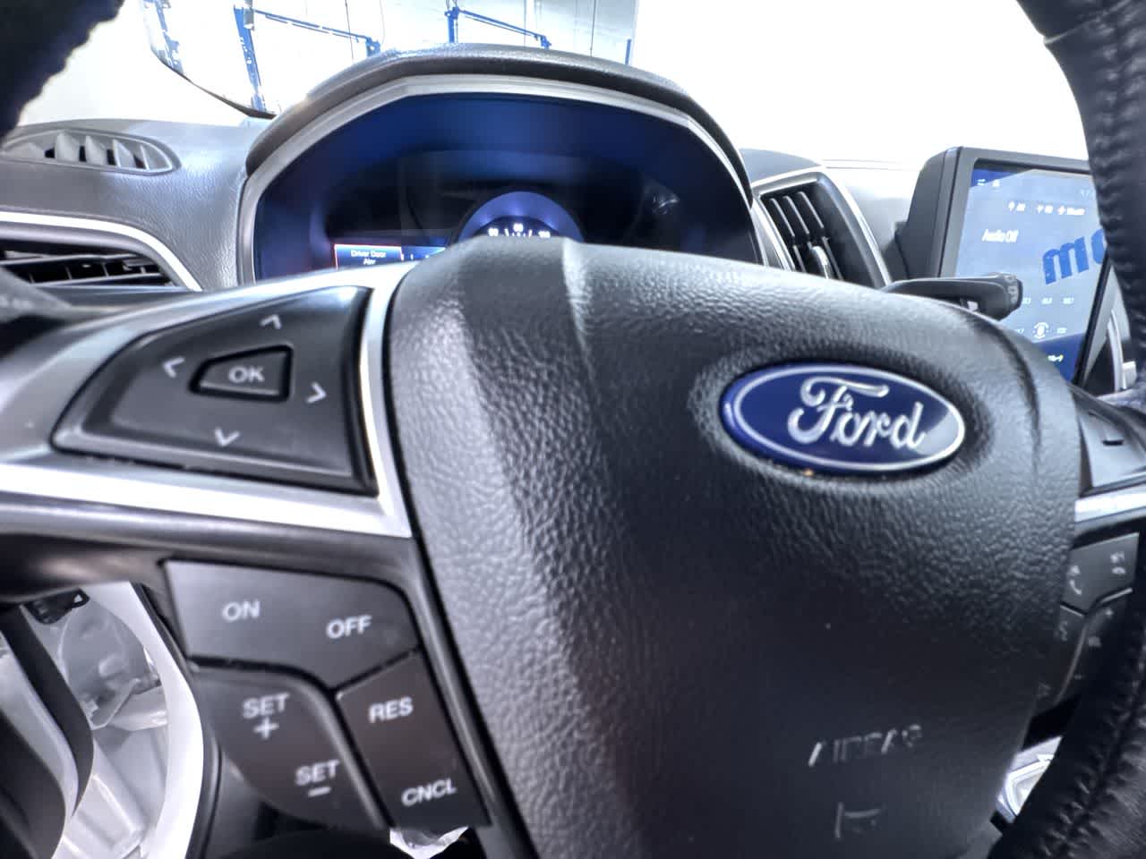 used 2024 Ford Edge car, priced at $26,995