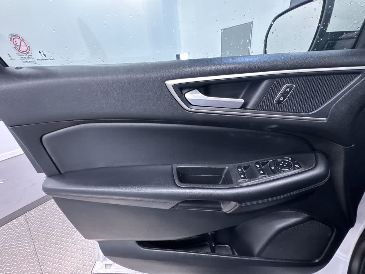 used 2024 Ford Edge car, priced at $26,995