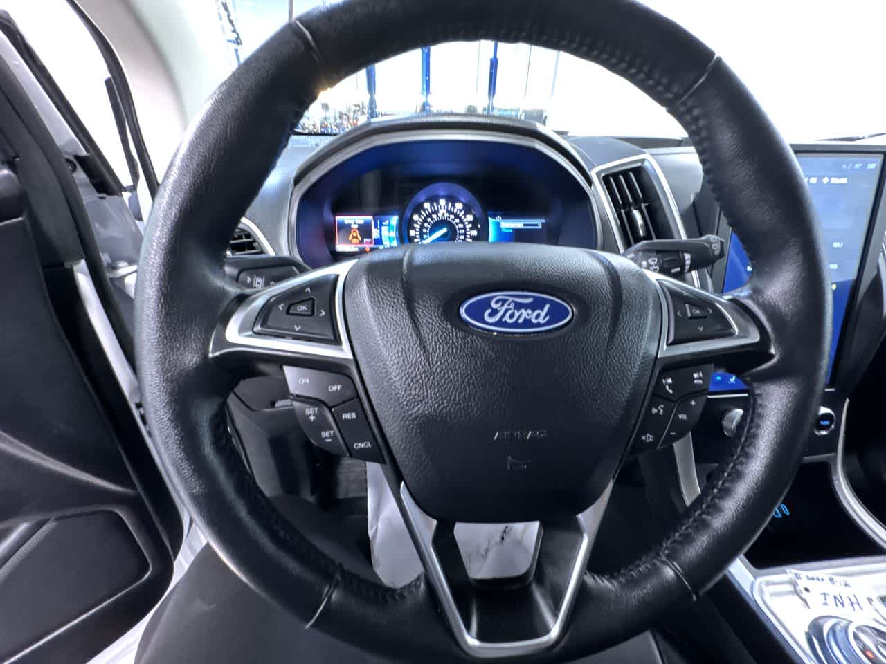 used 2024 Ford Edge car, priced at $26,995