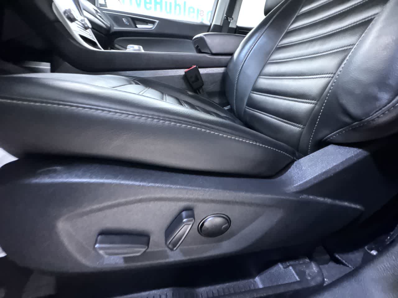 used 2024 Ford Edge car, priced at $26,995