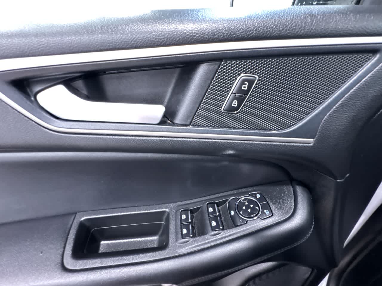 used 2024 Ford Edge car, priced at $26,995