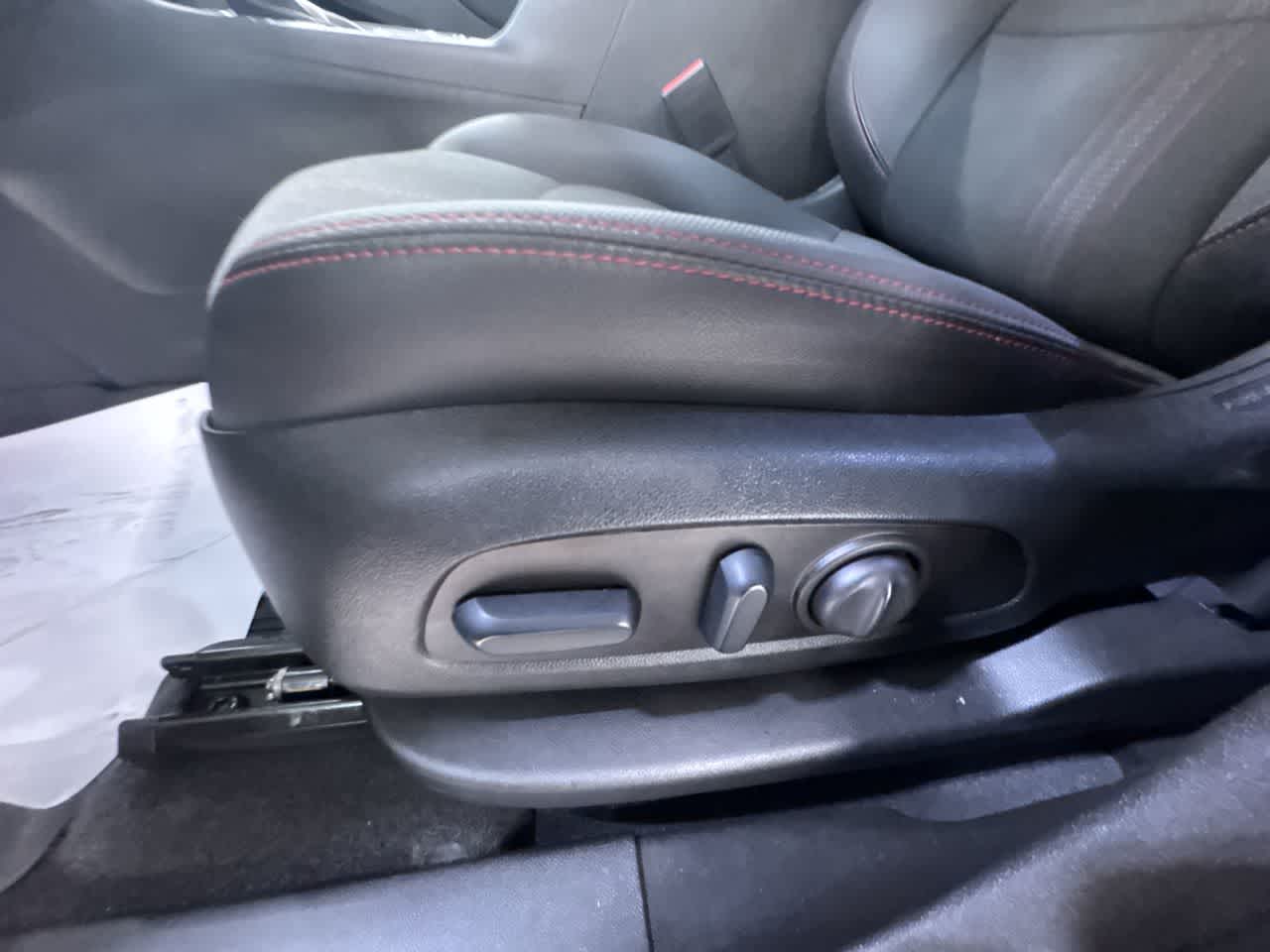 used 2022 Chevrolet Equinox car, priced at $25,995