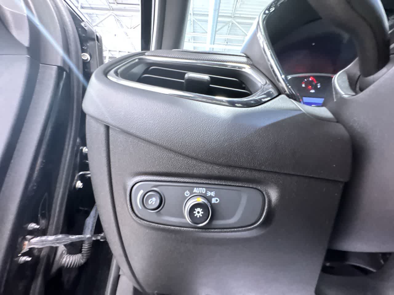 used 2022 Chevrolet Equinox car, priced at $25,995