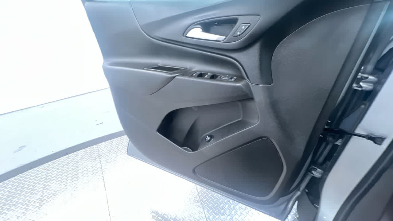 used 2023 Chevrolet Equinox car, priced at $23,995