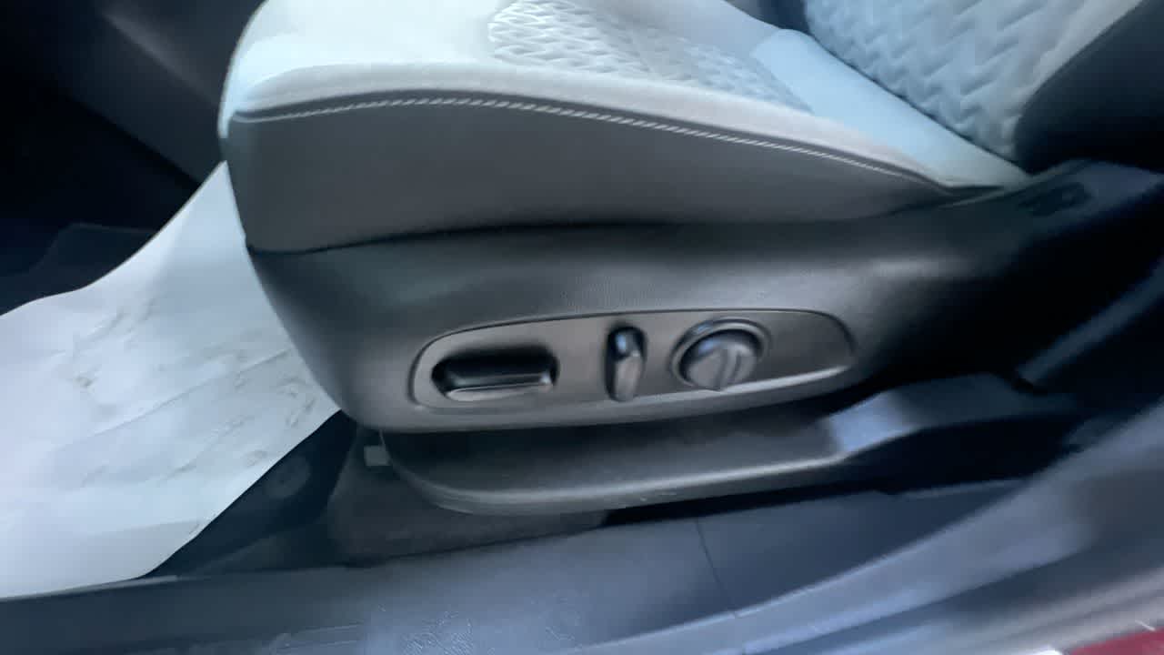 used 2023 Chevrolet Equinox car, priced at $25,995