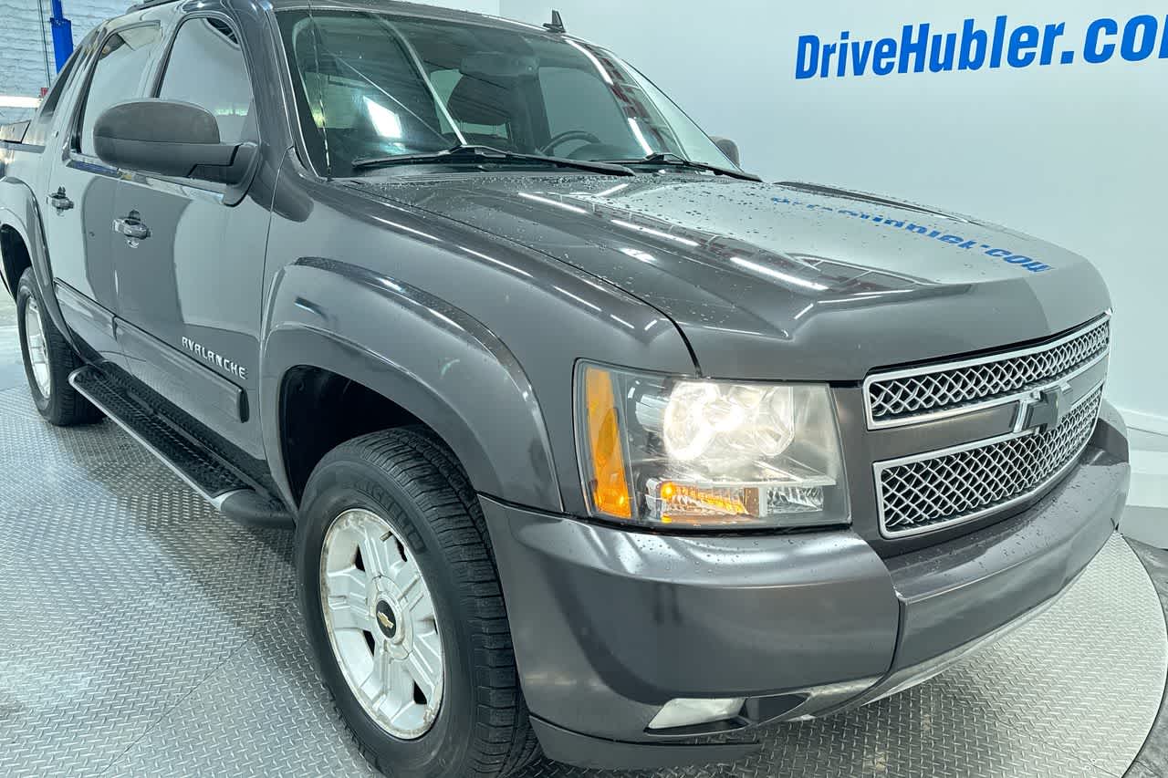 used 2011 Chevrolet Avalanche car, priced at $14,777
