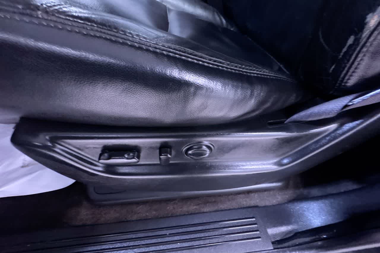 used 2011 Chevrolet Avalanche car, priced at $14,777