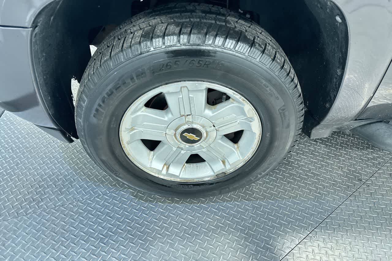 used 2011 Chevrolet Avalanche car, priced at $14,777