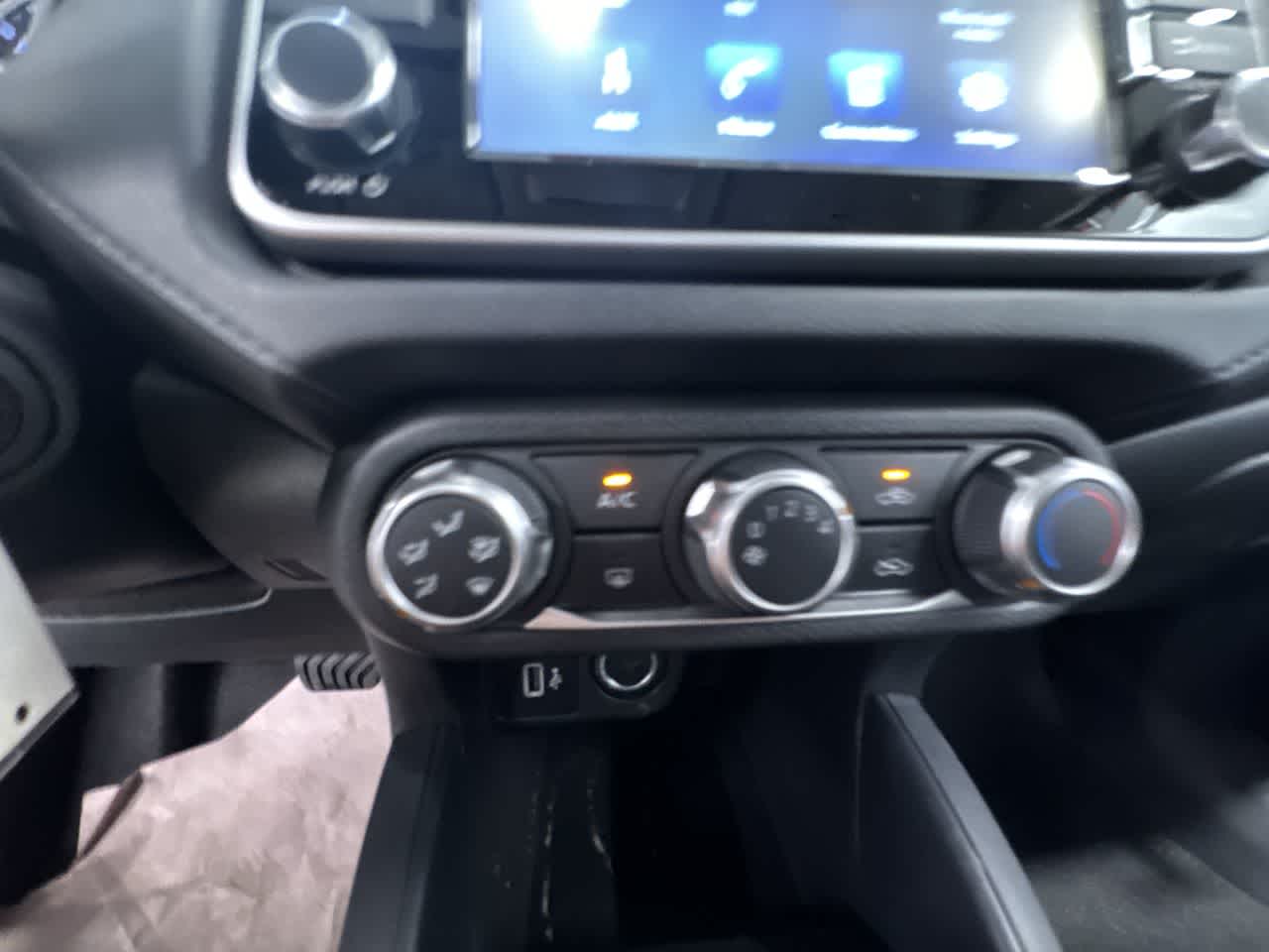 new 2025 Nissan Versa car, priced at $22,035