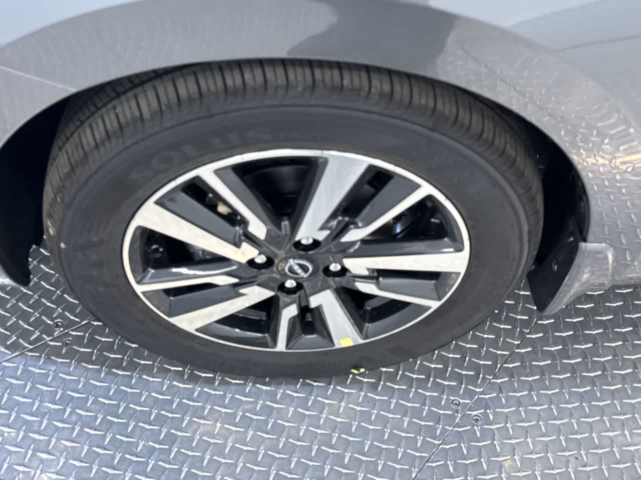 new 2025 Nissan Versa car, priced at $22,350