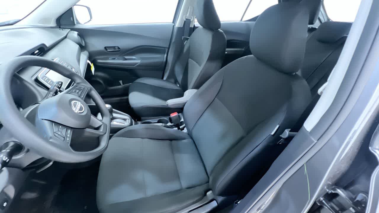 new 2025 Nissan Kicks Play car, priced at $22,857