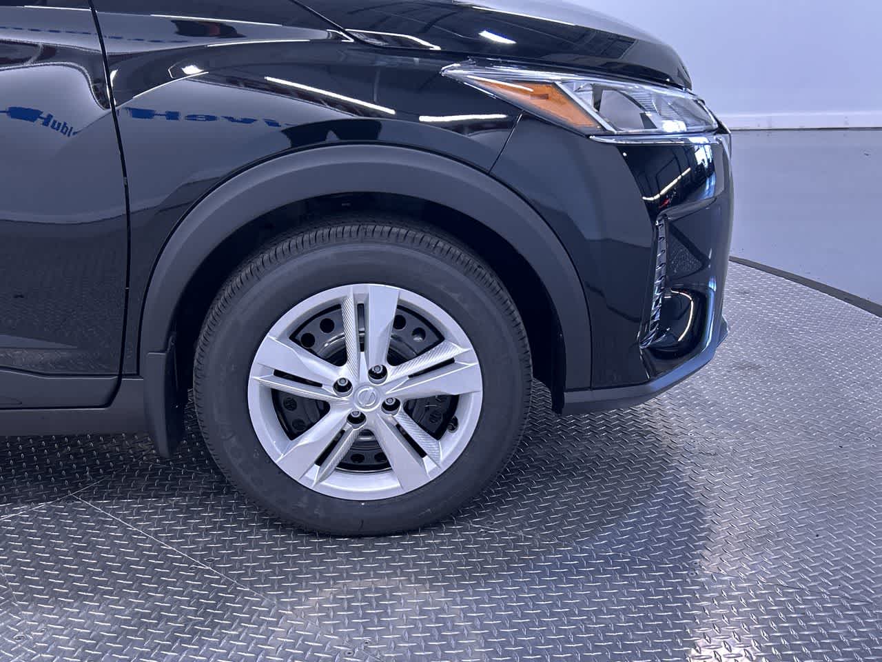 new 2025 Nissan Kicks Play car, priced at $22,934